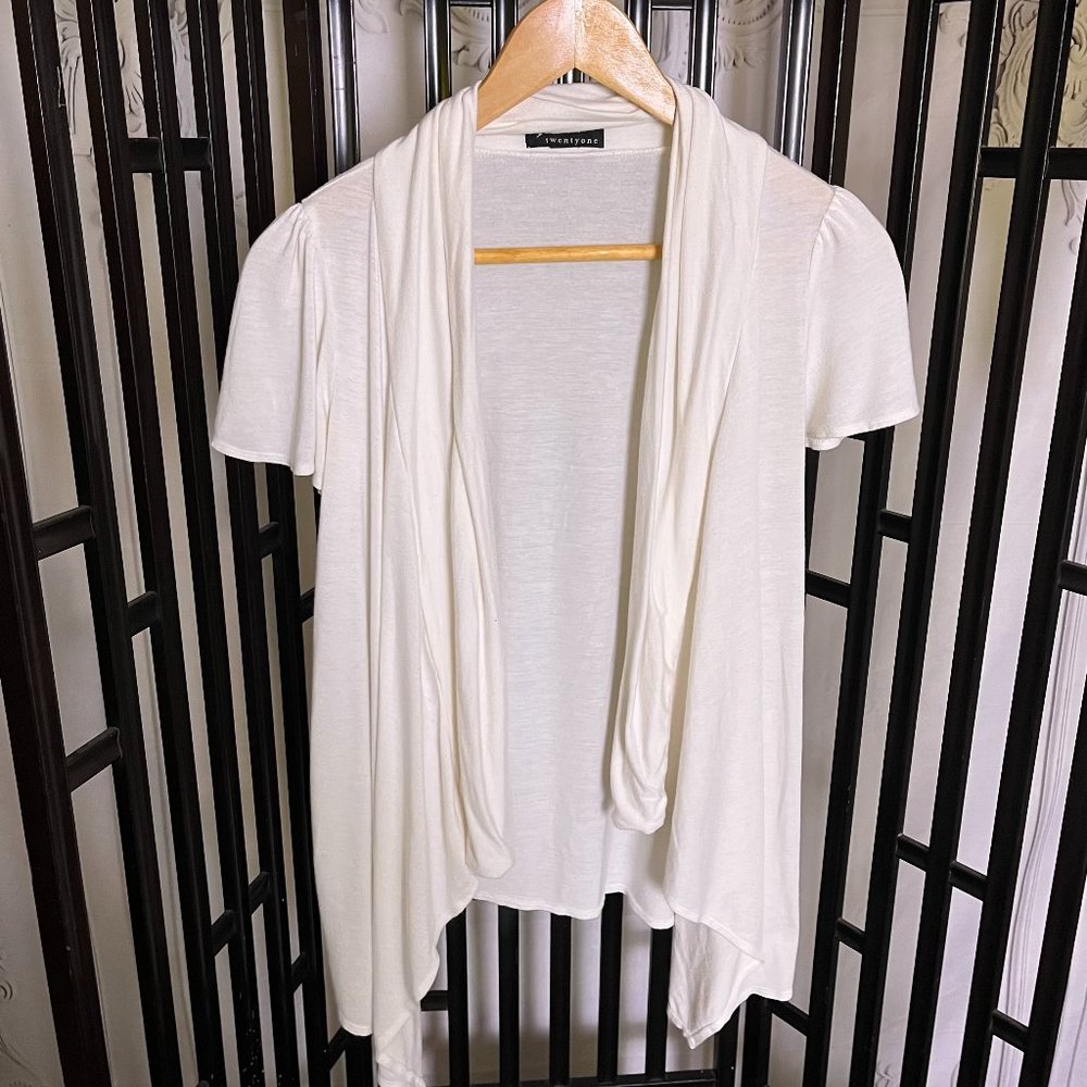 Twentyone Cream Short Sleeved Kimono/Wrap, Size Small